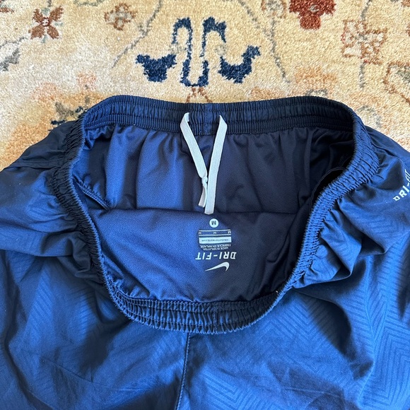 Nike Running Shorts - Picture 5 of 5